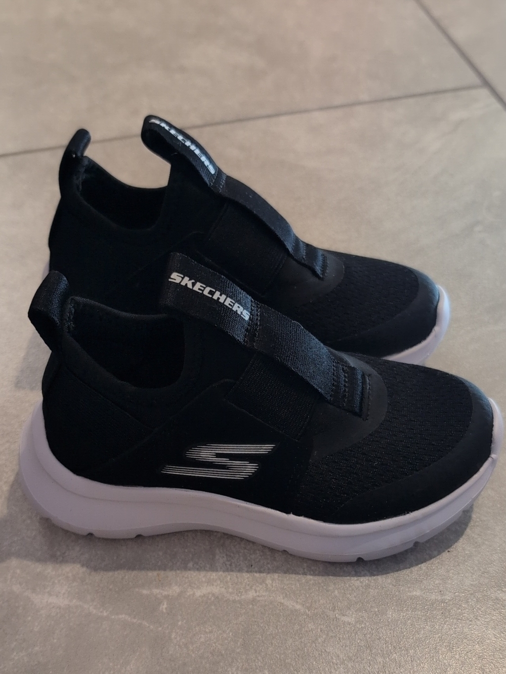 NEW Skechers Kids Black and White Slip-On Athletic Sneakers